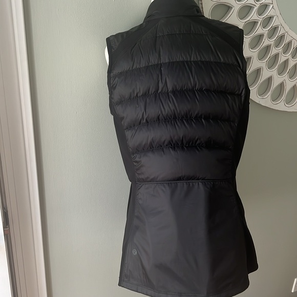 Lululemon Vest - Picture 5 of 7